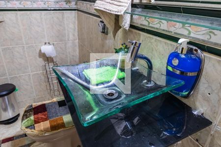 Lavabo de casa para alugar com 3 quartos, 180m² em Jardim dos Camargos, Barueri