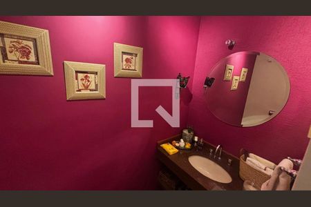 Lavabo de apartamento para alugar com 3 quartos, 190m² em Itaim Bibi, São Paulo