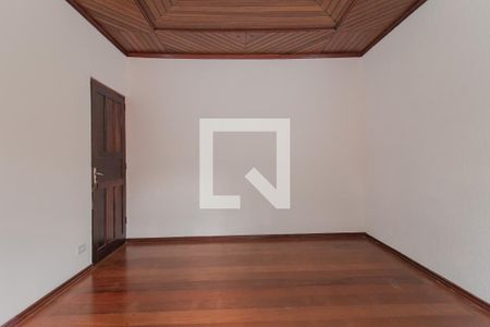 Casa para alugar com 5 quartos, 220m² em Vila Assis Brasil, Mauá