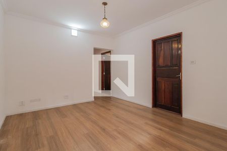 Casa para alugar com 5 quartos, 220m² em Vila Assis Brasil, Mauá