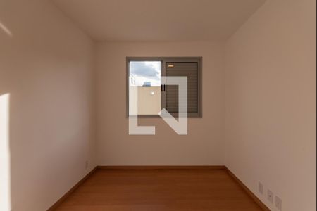 Suíte de apartamento para alugar com 2 quartos, 155m² em Liberdade, Belo Horizonte