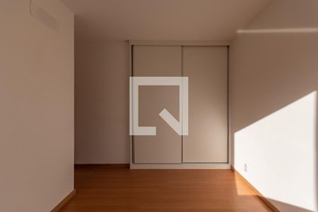 Suíte de apartamento para alugar com 2 quartos, 155m² em Liberdade, Belo Horizonte