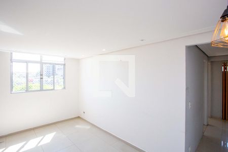 Sala de apartamento para alugar com 2 quartos, 67m² em Jardim Prudência, Diadema