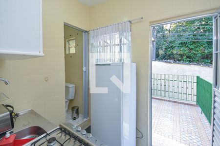 Cozinha de casa para alugar com 1 quarto, 30m² em Interlagos, São Paulo