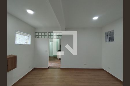 Sala/Quarto de casa para alugar com 1 quarto, 30m² em Vila Água Funda, São Paulo