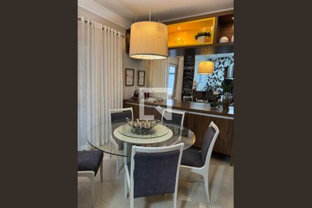 Sala de casa de condomínio para alugar com 3 quartos, 117m² em Parque Vera Cruz, Taubaté