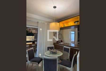 Sala de casa de condomínio para alugar com 3 quartos, 117m² em Parque Vera Cruz, Taubaté