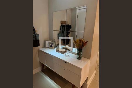 Sala de casa de condomínio para alugar com 3 quartos, 117m² em Parque Vera Cruz, Taubaté