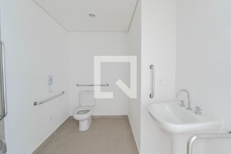 Banheiro Social de kitnet/studio à venda com 1 quarto, 20m² em Bela Vista, São Paulo