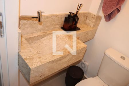 Lavabo de casa de condomínio para alugar com 2 quartos, 75m² em Bairro Jardim Nossa Senhora das Graças, Cotia