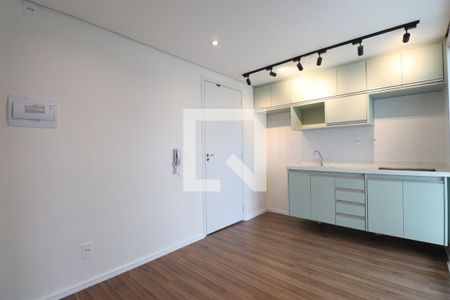 Sala/Cozinha de apartamento à venda com 1 quarto, 31m² em Água Branca, São Paulo
