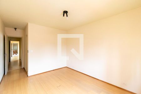 Suíte de casa à venda com 4 quartos, 202m² em Conjunto Residencial Jardim Canaa, São Paulo