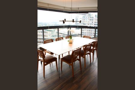 Foto 25 de apartamento à venda com 4 quartos, 227m² em Vila Sao Francisco (Zona Sul), São Paulo