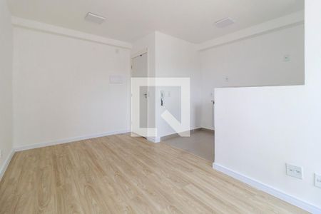 Sala de kitnet/studio para alugar com 2 quartos, 45m² em Jardim São Luís, São Paulo