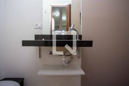 Banheiro de apartamento para alugar com 1 quarto, 35m² em Jardim Melo, Diadema