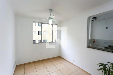 Sala de apartamento para alugar com 2 quartos, 58m² em Jardim Paris, São Paulo