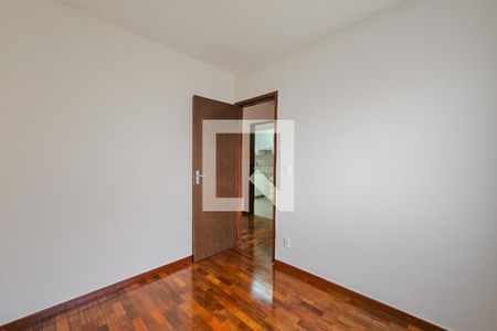 Quarto 1 de apartamento à venda com 2 quartos, 46m² em Floresta, Belo Horizonte