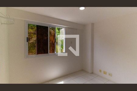 Quarto de apartamento à venda com 2 quartos, 70m² em Badu, Niterói
