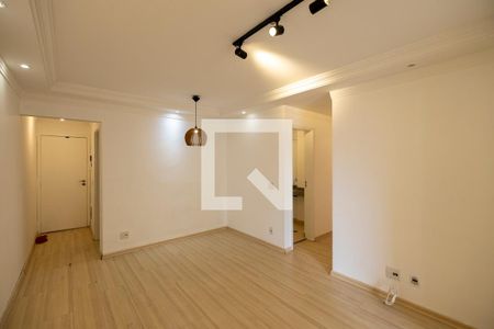 Sala de apartamento à venda com 3 quartos, 85m² em Jardim Tupanci, Barueri