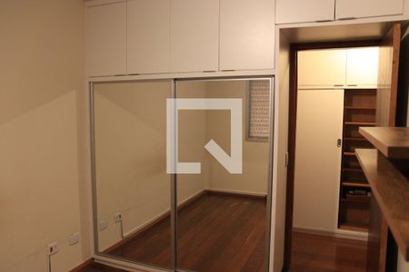Quarto 01 de apartamento para alugar com 3 quartos, 109m² em Setor Oeste, Goiânia