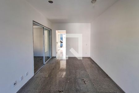 Sala 1 de casa para alugar com 4 quartos, 180m² em Piratininga, Niterói