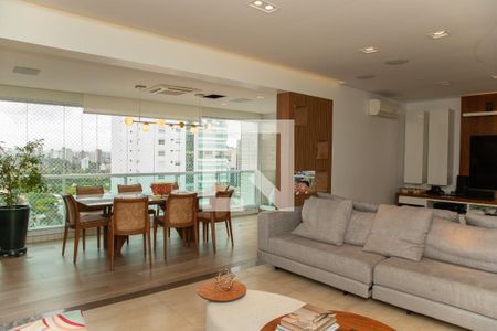 Sala de apartamento à venda com 3 quartos, 194m² em Campo Belo, São Paulo