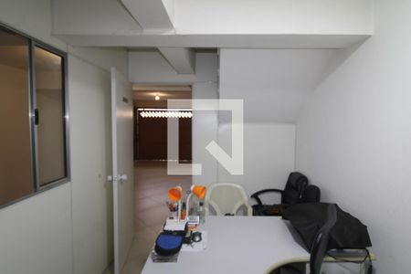 Escritório de casa à venda com 3 quartos, 180m² em Limão, São Paulo
