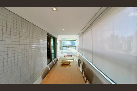 Sala de apartamento à venda com 2 quartos, 288m² em Belvedere, Belo Horizonte