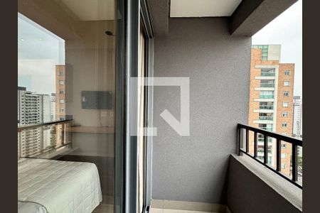 Varanda de kitnet/studio para alugar com 1 quarto, 26m² em Vila Olímpia, São Paulo