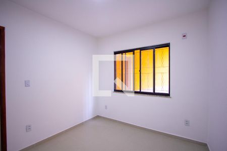 Quarto 1 de casa para alugar com 3 quartos, 120m² em Mutondo, São Gonçalo