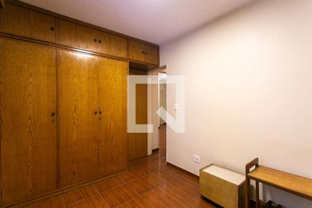 Quarto 1 de apartamento para alugar com 2 quartos, 58m² em Parque São Jorge, São Paulo