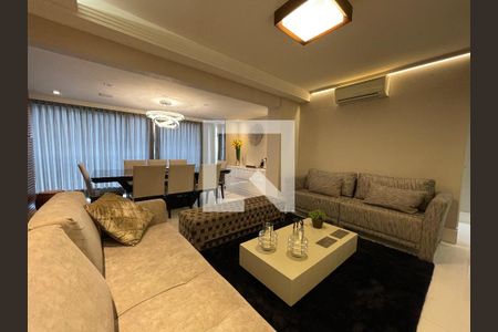 Sala de apartamento à venda com 3 quartos, 142m² em Cidade São Francisco, São Paulo