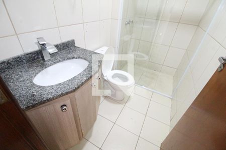 Banheiro de apartamento para alugar com 3 quartos, 90m² em Parque Industrial, São José dos Campos