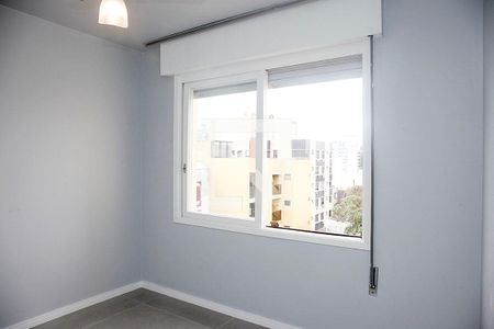 Quarto 1 de apartamento para alugar com 2 quartos, 79m² em Partenon, Porto Alegre
