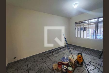 Casa à venda com 3 quartos, 130m² em Vila Albano, São Paulo