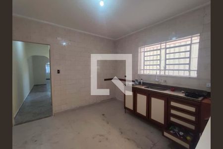 Casa à venda com 3 quartos, 130m² em Vila Albano, São Paulo