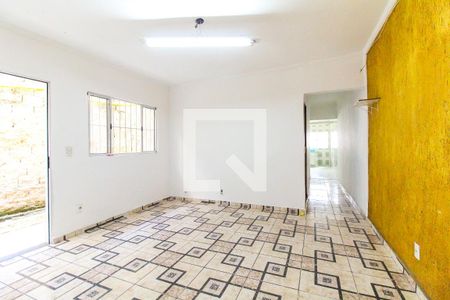 Sala de casa para alugar com 2 quartos, 68m² em Vila Taquari, São Paulo