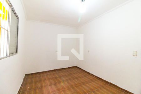 Quarto 2 de casa para alugar com 2 quartos, 68m² em Vila Taquari, São Paulo
