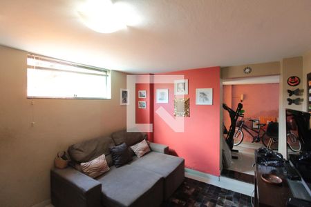 Sala de TV de casa à venda com 3 quartos, 375m² em Santa Amelia, Belo Horizonte