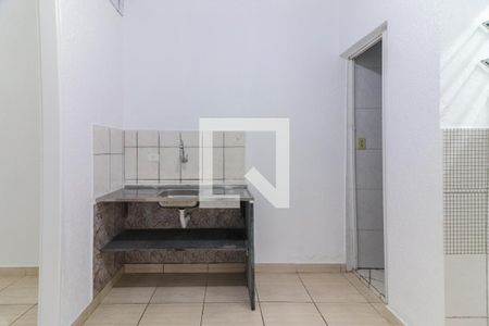 Cozinha de casa para alugar com 1 quarto, 70m² em Jardim Maria Luiza, São Paulo
