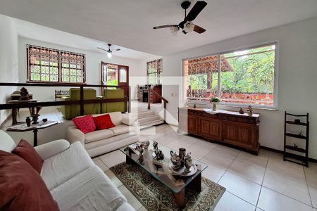 Sala 2 de casa para alugar com 5 quartos, 295m² em Mata Paca, Niterói
