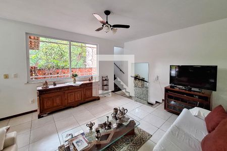 Sala 2 de casa para alugar com 5 quartos, 295m² em Mata Paca, Niterói