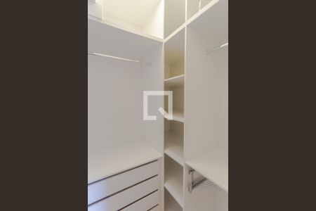Closet da Suíte de apartamento para alugar com 3 quartos, 100m² em Lourdes, Belo Horizonte