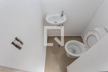 Lavabo de casa para alugar com 2 quartos, 70m² em Jardim Santa Emilia, São Paulo