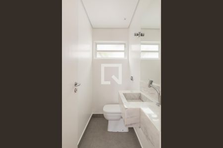 Lavabo de casa para alugar com 4 quartos, 180m² em Jardim America, São Paulo