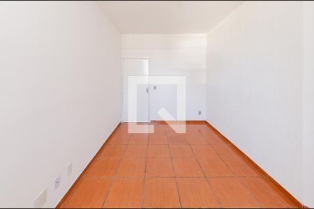 Sala de apartamento para alugar com 2 quartos, 68m² em João Pinheiro, Belo Horizonte
