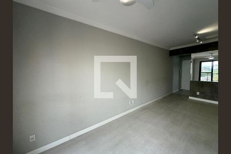Sala de apartamento para alugar com 2 quartos, 60m² em Jardim Tupanci, Barueri