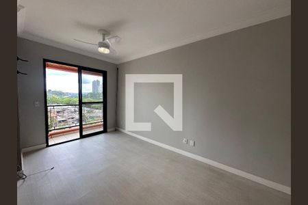 Sala de apartamento para alugar com 2 quartos, 60m² em Jardim Tupanci, Barueri