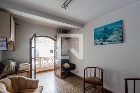 Casa à venda com 5 quartos, 712m² em Vila Cordeiro, São Paulo