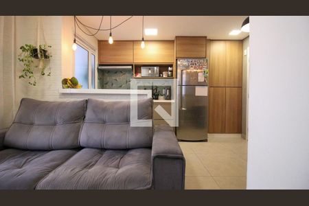 Sala/Cozinha de apartamento para alugar com 2 quartos, 41m² em Sítio da Figueira, São Paulo